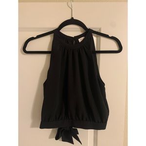 Wilfred | Aritzia tie back crop top - size XS